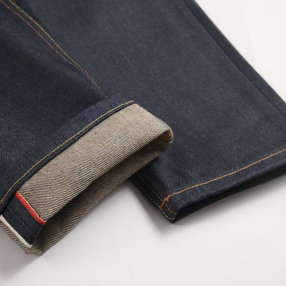 Evisu Men's Dark Blue Jeans with Gold Accents - Picture 14 of 14